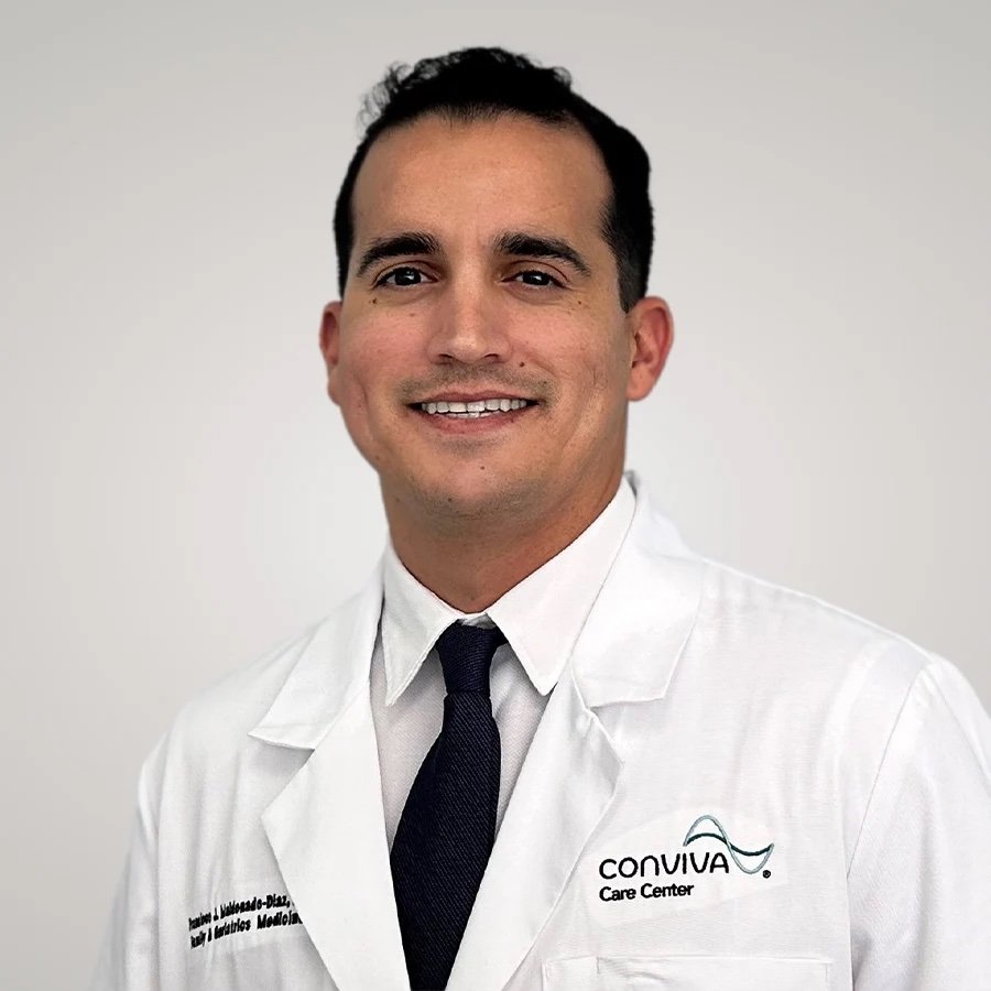 Retrato del Dr. Francisco J. Maldonado-Díaz de Conviva Senior Primary Care