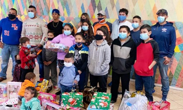 Niños Humildes Recibieron La Navidad Con Anticipación