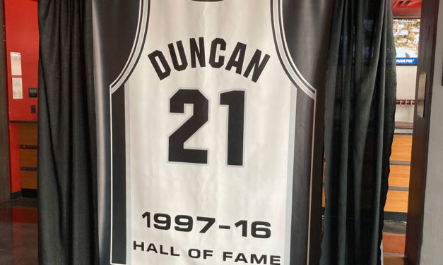 Los Spurs y H-E-B presentaron Paseo de La Fama del grandioso Tim Duncan