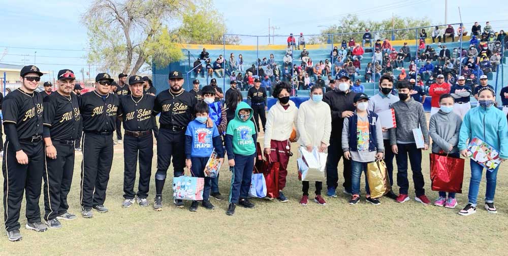 Niños De Coahuila  Recibieron Regalos  Presentados por All Star San Antonio