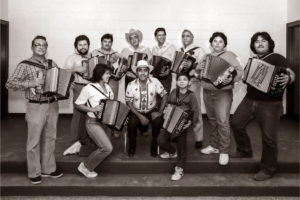Band with accordians