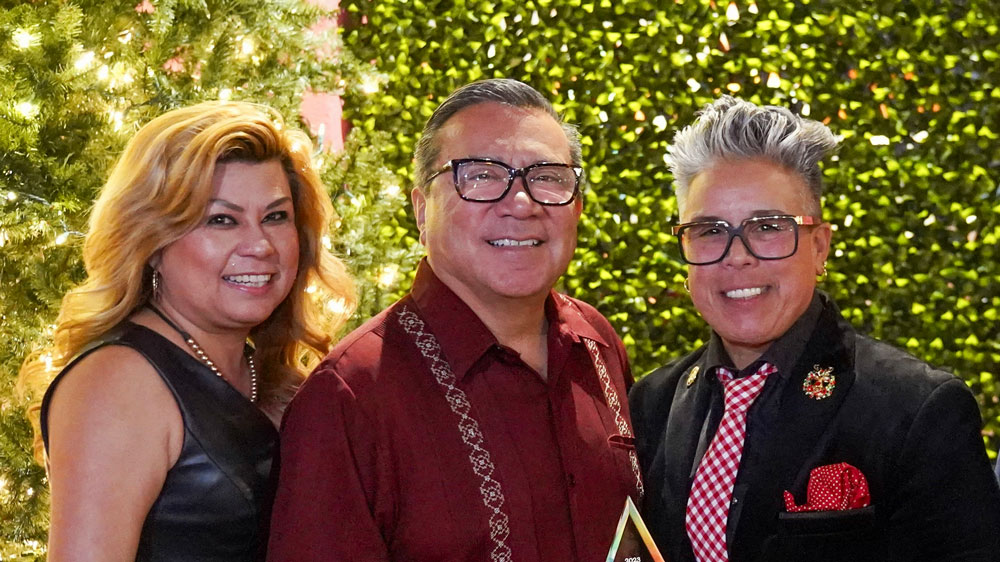 La Prensa Texas Board Member Louis R.  Escareño Receives the 2023 Legacy Icon Award from the Texas Diversity Council