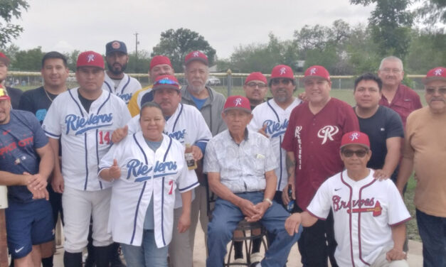 Roberto Rebolloso Sr. Y Su  Inolvidable Fiesta De 80 Años