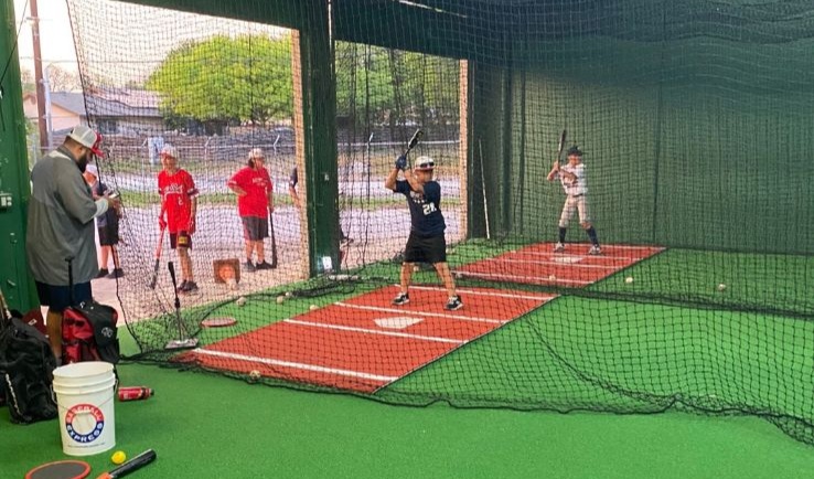 Canes Invita A Sus Programas En Softball Y Béisbol Infantil Y Juvenil En San Antonio Jr. NBA/ Jr. WNBA Coach Of The Year