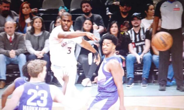 Chris Paul Presentó Sus Botanas Naturales En El HEB